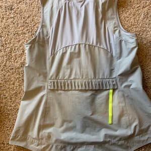 Gray Lulu vest size 10